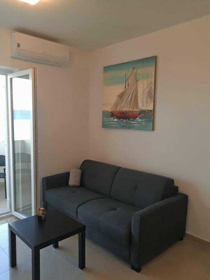 Studio Apartment Novi Vinodolski Exteriör bild